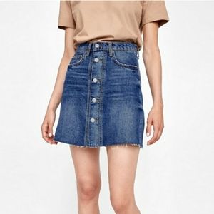 Zara color block mini skirt in Malibu blue